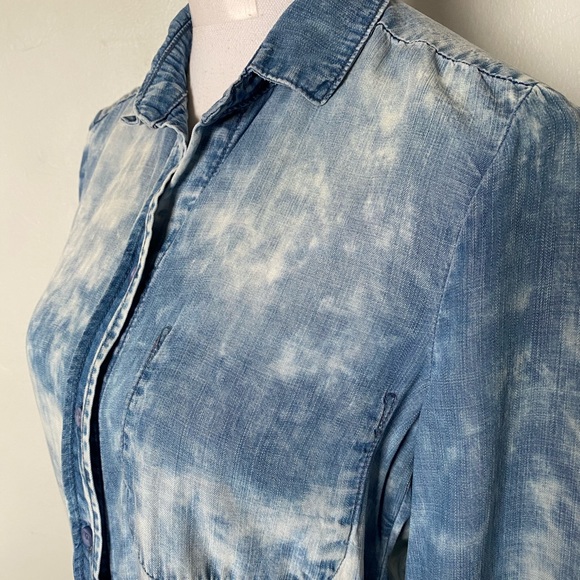 Cloth & Stone Acid Wash Chambray Shirt Size XS - Picture 4 of 9
